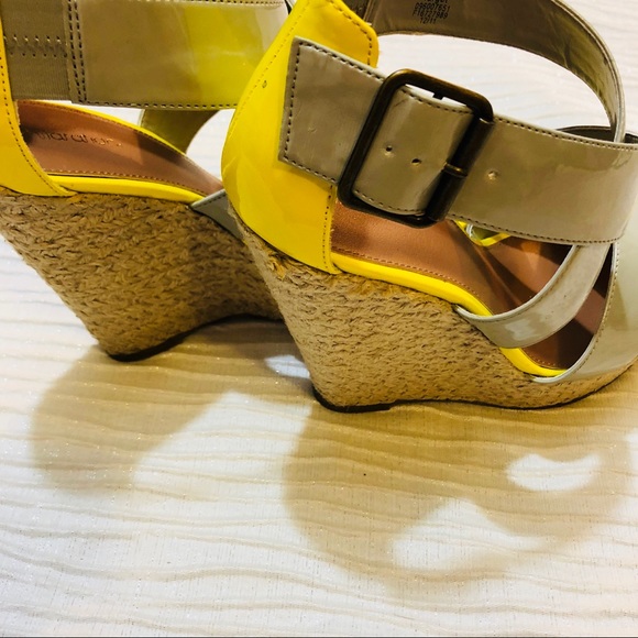 Like New Xhilaration wedges - Picture 4 of 5